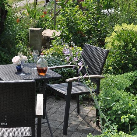 Schmölln Apartment Am Eck מראה חיצוני תמונה